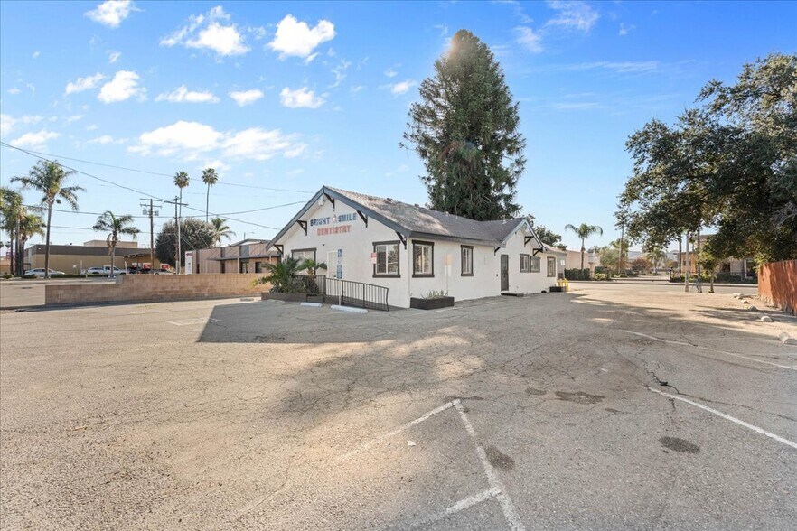 More Photos Of 1020 E Florida Ave, Hemet Freestanding For Sale