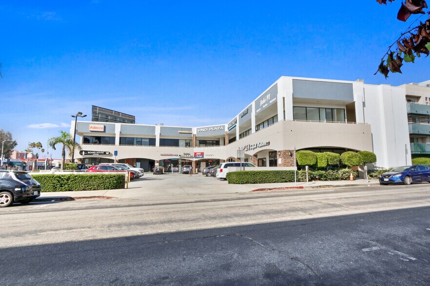 More Photos Of 11901 Santa Monica Blvd, Los Angeles Storefront Retail Office For Lease