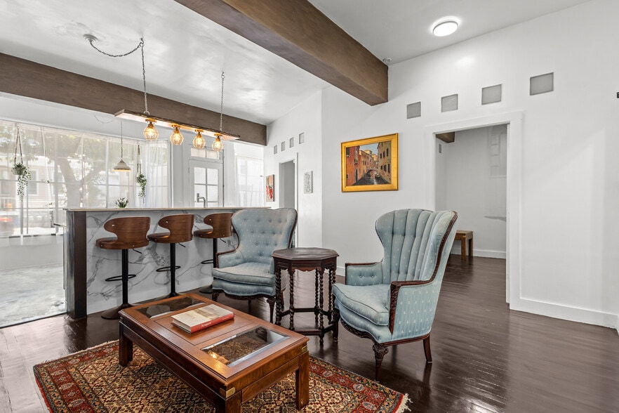 More Photos Of 116 Calverley St, Providence Storefront For Sale
