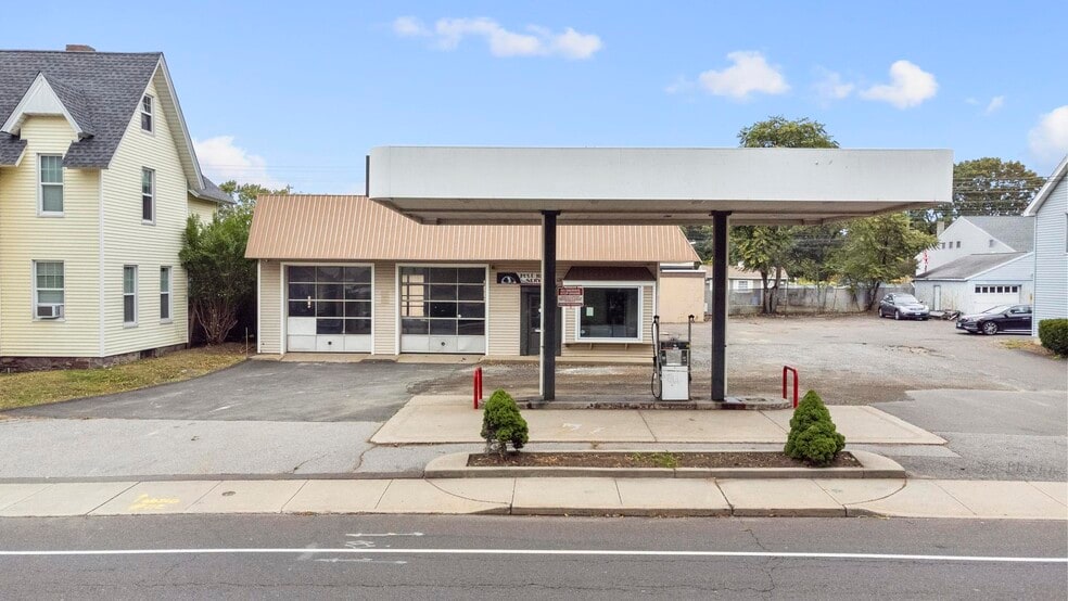 More Photos Of 112 New Haven Ave, Milford Restaurant For Lease