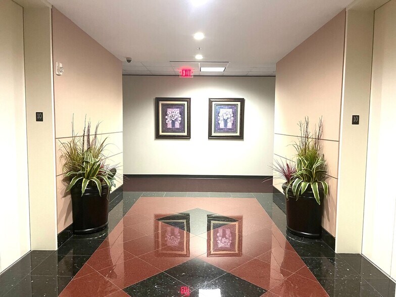 More Photos Of 9999 Bellaire Blvd, Houston Medical For Lease