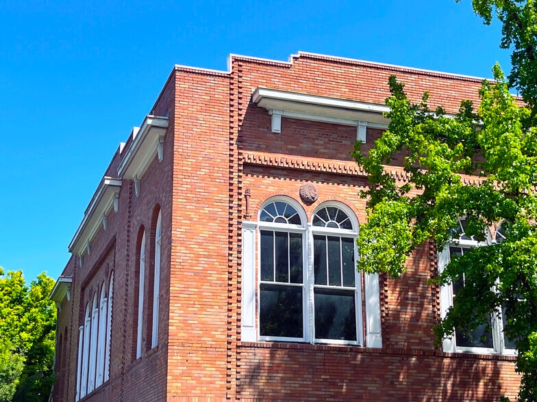 Primary Photo Of , Sacramento General Retail For Sale