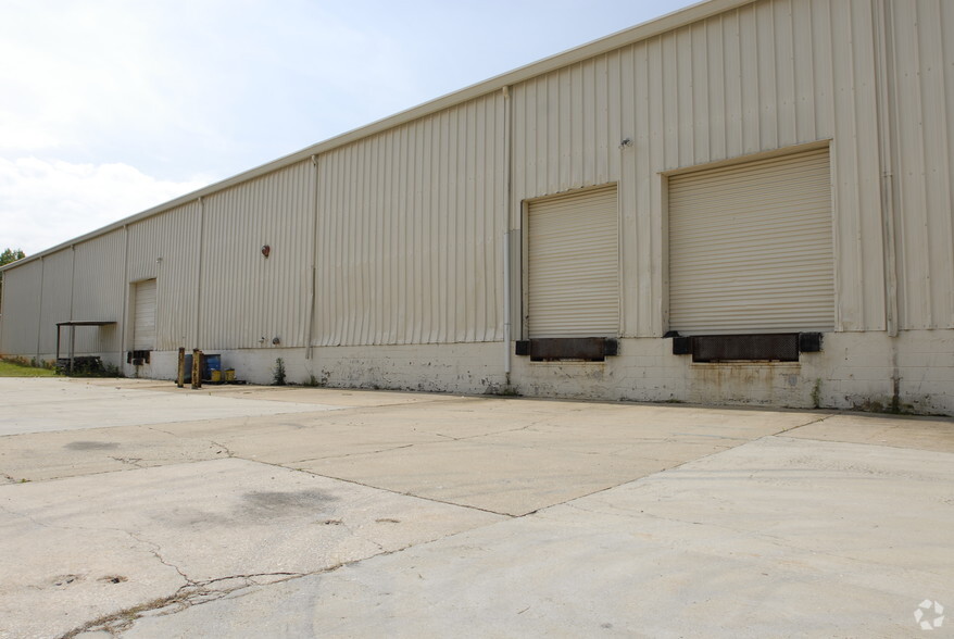 More Photos Of 9147 Old Atlanta Hwy, Covington Warehouse For Lease