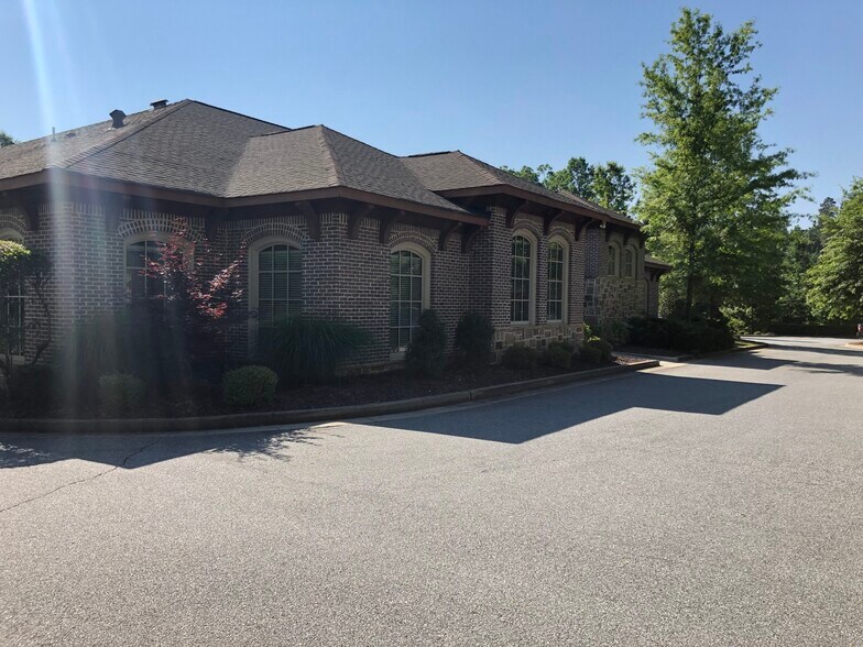 More Photos Of 3594 Baxley Point Dr, Suwanee Office For Lease