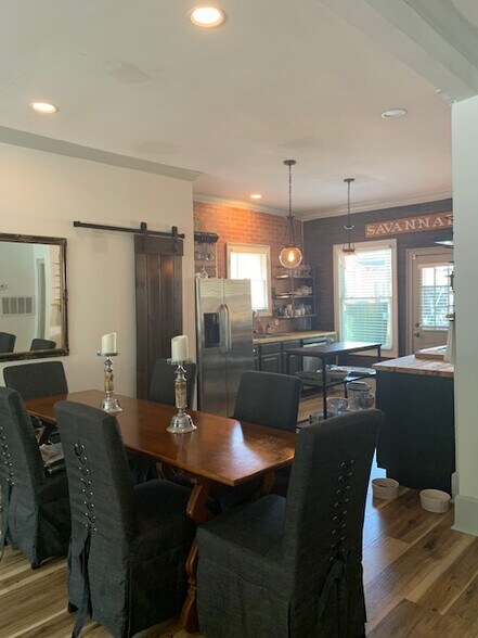 More Photos Of 1115 Whitaker St, Savannah Storefront Retail Residential For Sale