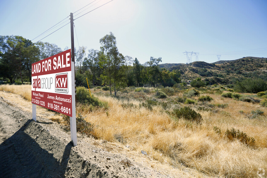 Primary Photo Of 15270 Sierra Hwy, Santa Clarita Land For Sale