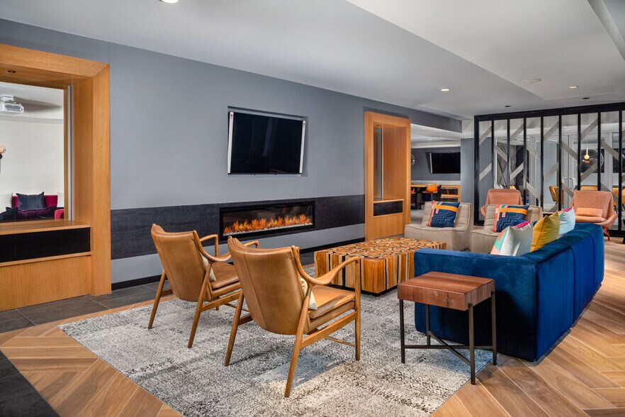 More Photos Of 750 S Oxford Ave, Los Angeles Apartments For Lease