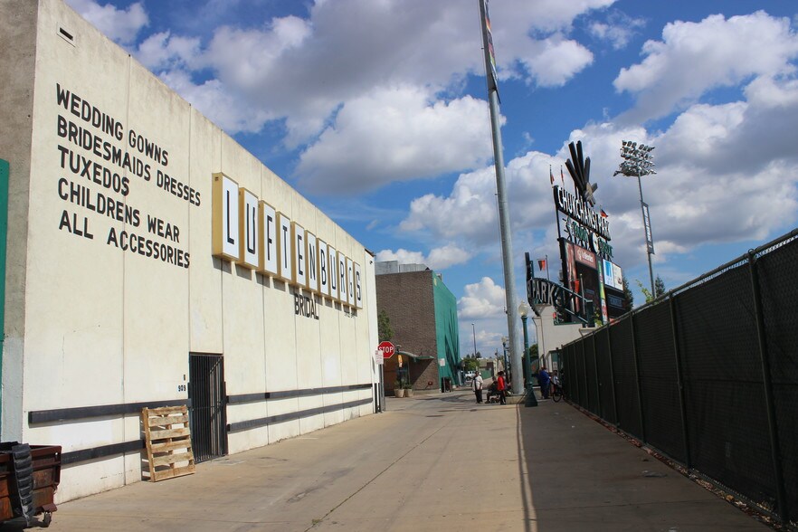 More Photos Of 909 Fulton Mall, Fresno Freestanding For Lease