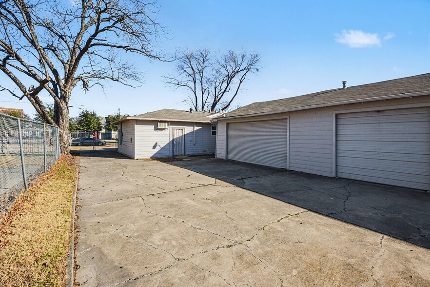 More Photos Of 1004 18th Pl, Plano Office For Lease