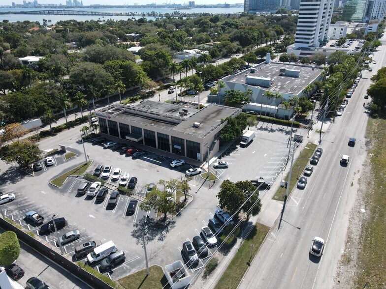 More Photos Of 5000 Biscayne Blvd, Miami Office For Lease