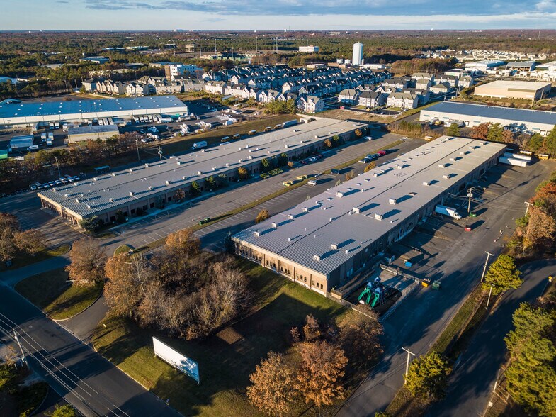 More Photos Of 150 Oberlin Ave N, Lakewood Warehouse For Lease