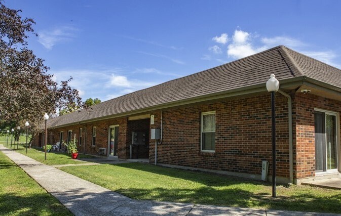 More Photos Of 200 N 11th St, Greenfield Apartments For Sale