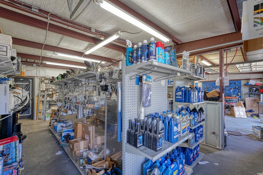 More Photos Of 6895 Highway 9, Inman Auto Repair For Sale