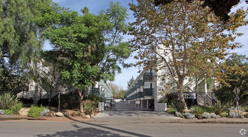 More Photos Of 17821 Halsted St, Northridge Apartments For Sale