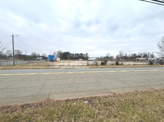 More Photos Of 402-404 Banner Ave, Greensboro Land For Lease