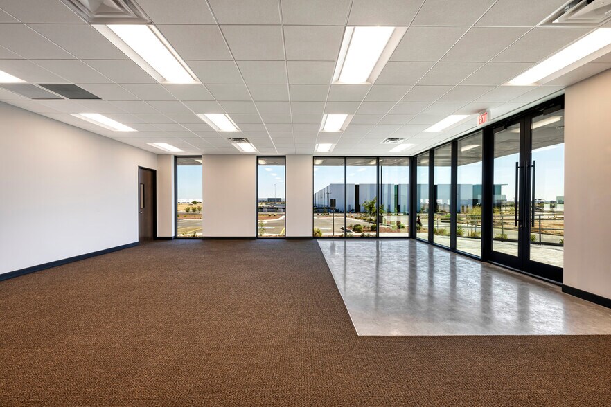 More Photos Of NWC of Route 303 & W Glendale Avenue, Litchfield Park Unknown For Lease