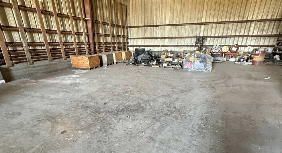 More Photos Of 10755 Highway 22, Dallas Warehouse For Sale