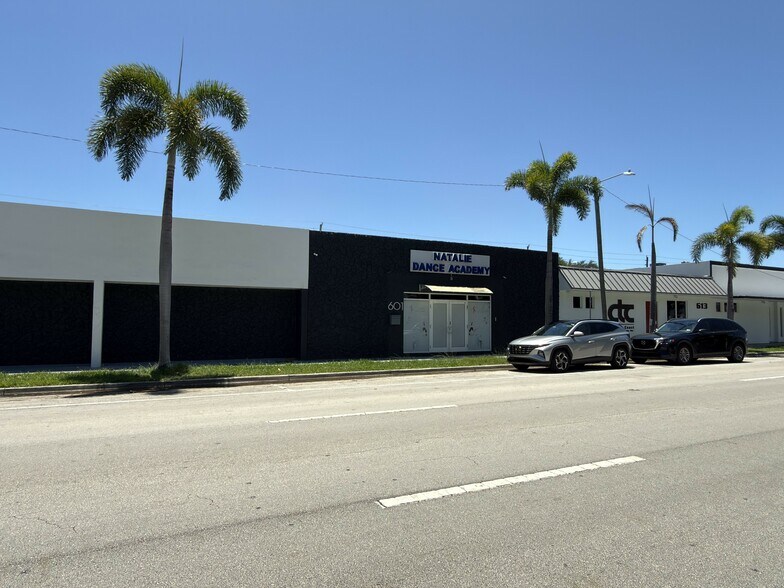 More Photos Of 601 S 21st Ave, Hollywood Flex For Sale