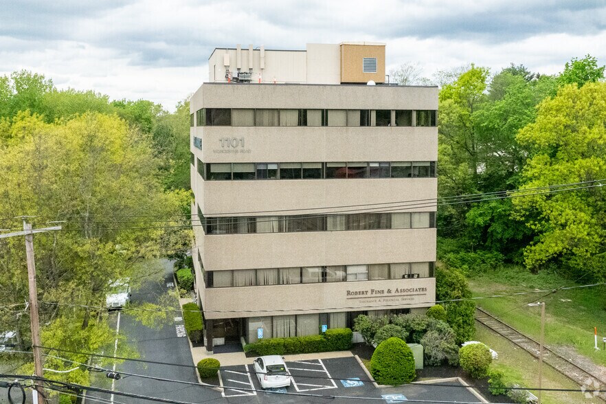 Primary Photo Of 1101 Worcester Rd, Framingham Office For Sale