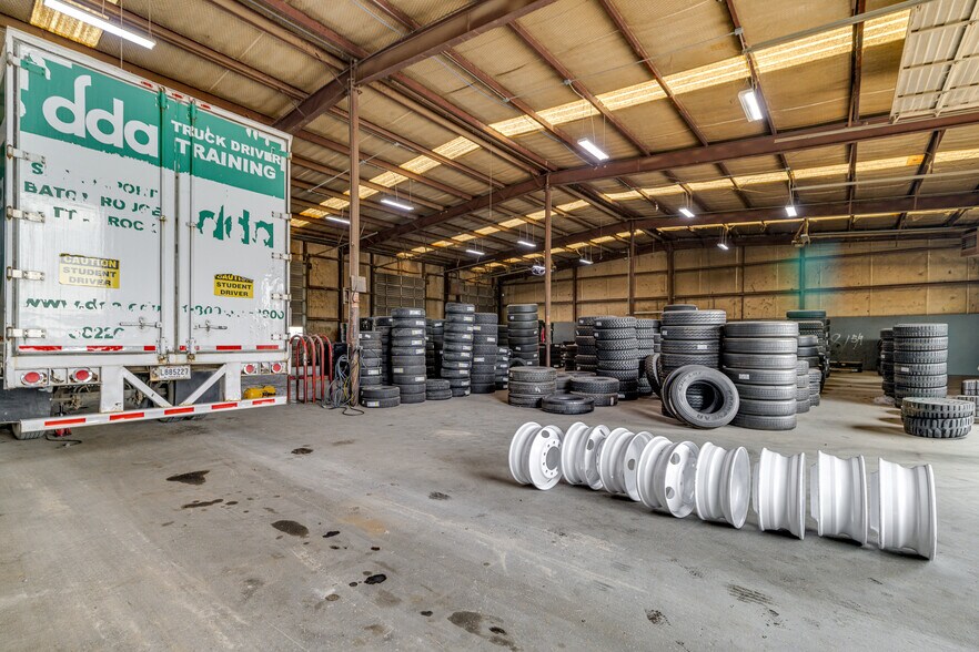 More Photos Of 1900 Old Natchitoches Rd, West Monroe Industrial For Sale