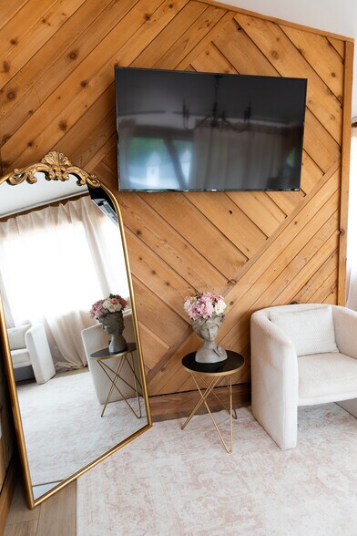 More Photos Of 552 Old Mill Rd, Campobello Lodge Meeting Hall For Sale
