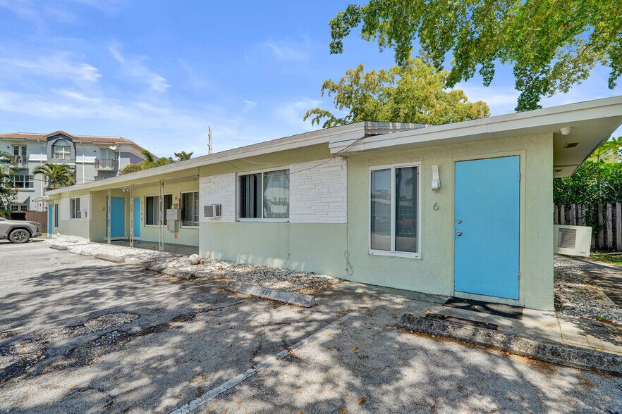 More Photos Of 1100 NE 18th Ct, Fort Lauderdale Apartments For Sale