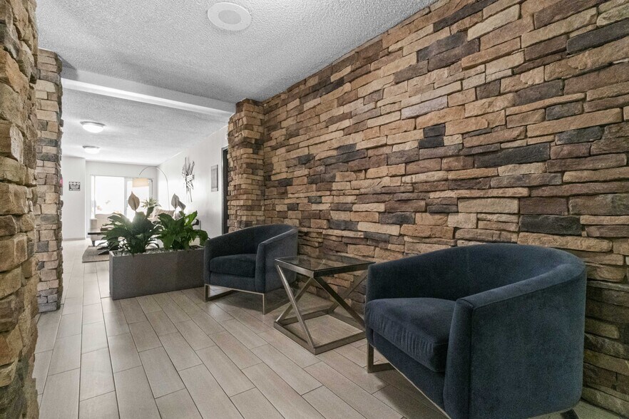 More Photos Of 600 E Olive Ave, Burbank Apartments For Sale