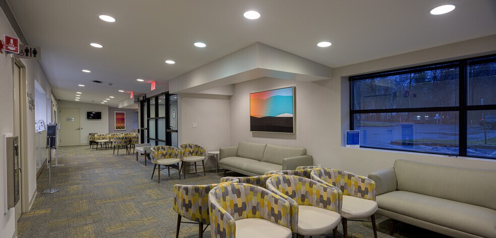 More Photos Of 259 Heathcote Rd, Scarsdale Office For Sale