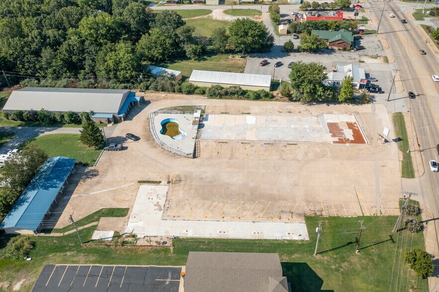 More Photos Of TBD S Main st, Grove Land For Sale