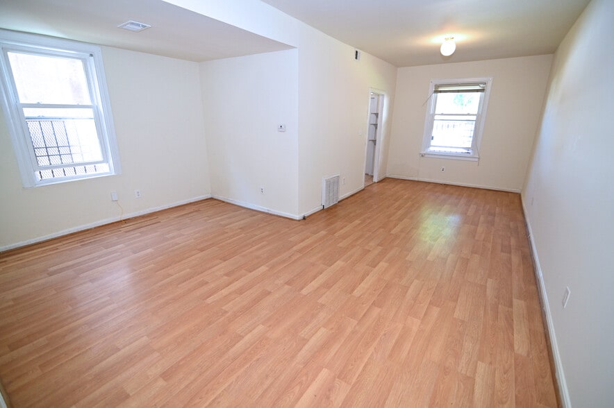 More Photos Of 513-519 12th St SE, Washington Apartments For Sale