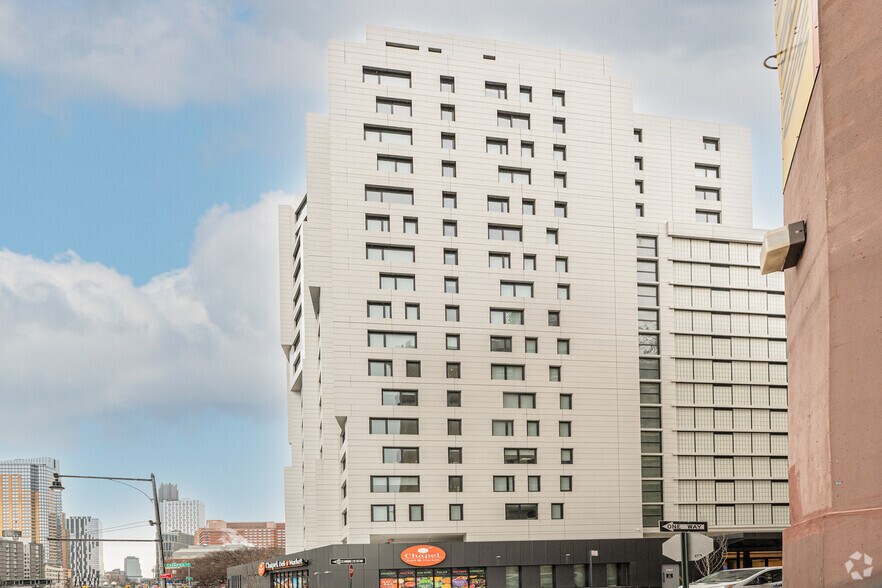 More Photos Of 22 Chapel St, Brooklyn Apartments For Lease