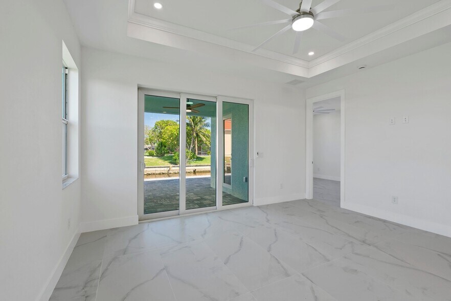 More Photos Of 1107 SE 38th St, Cape Coral Apartments For Sale