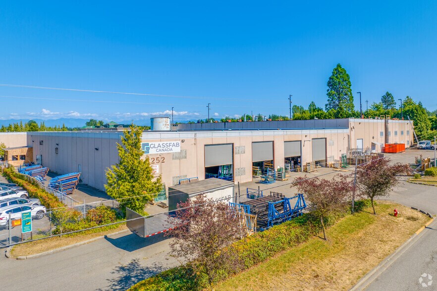 More Photos Of 3254 262 St, Aldergrove Unknown For Lease