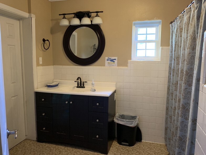 More Photos Of 1906 Talpeco Rd, Tallahassee Daycare Center For Sale