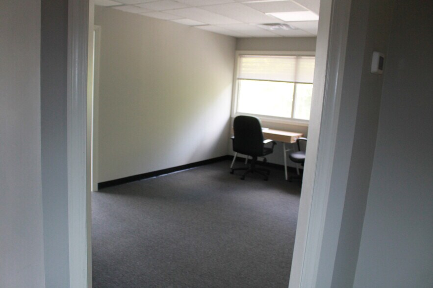 More Photos Of 3321 Doris Ave, Ocean Unknown For Lease