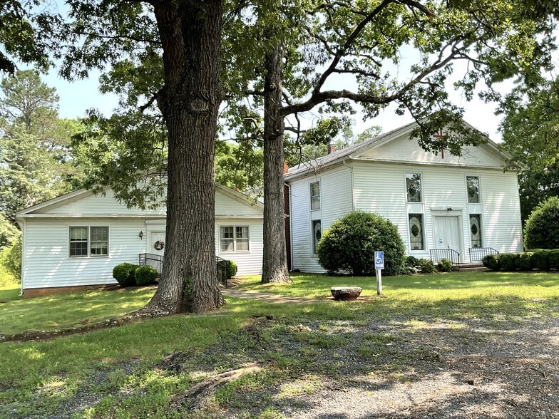Primary Photo Of 13643 James Anderson hwy, Buckingham Religious Facility For Sale