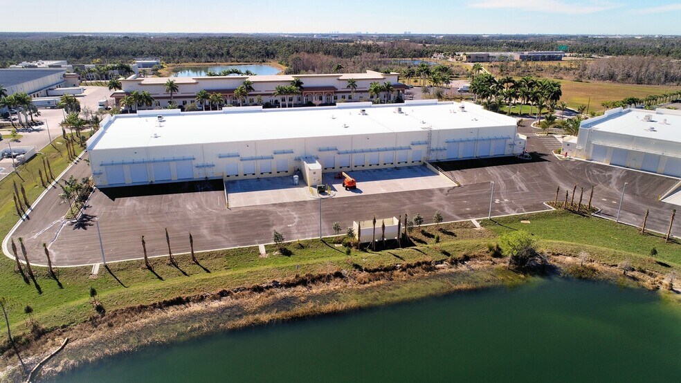 More Photos Of 14661 Jetport Loop, Fort Myers Unknown For Lease