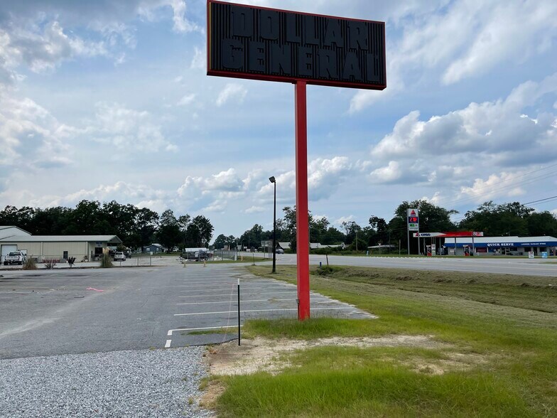 More Photos Of 1214 US Highway 82, Georgetown Freestanding For Lease