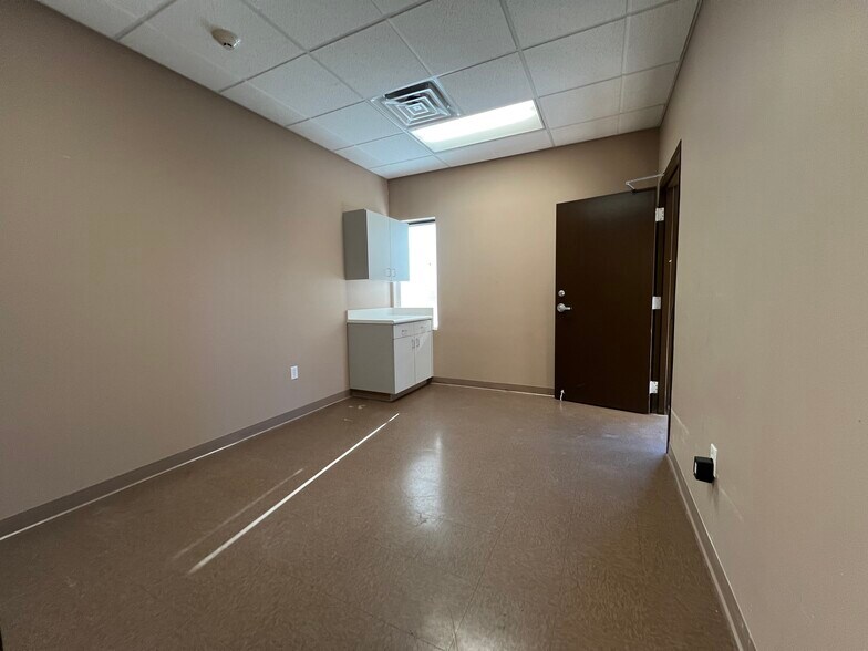 More Photos Of 3940 S Eastern Ave, Las Vegas Medical For Lease