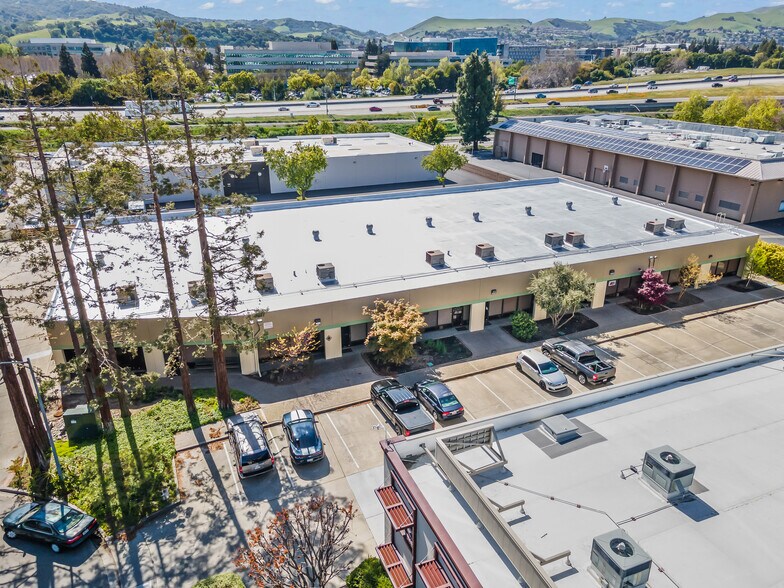 More Photos Of 7083 Commerce Cir, Pleasanton Warehouse For Lease