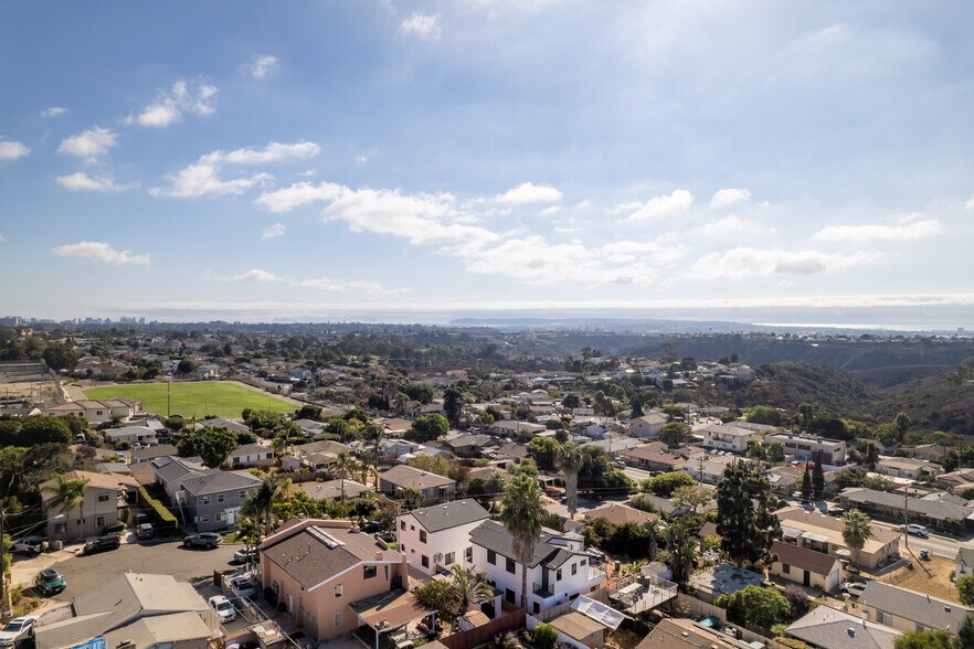 More Photos Of 6728 Thomson Ct, San Diego Apartments For Sale