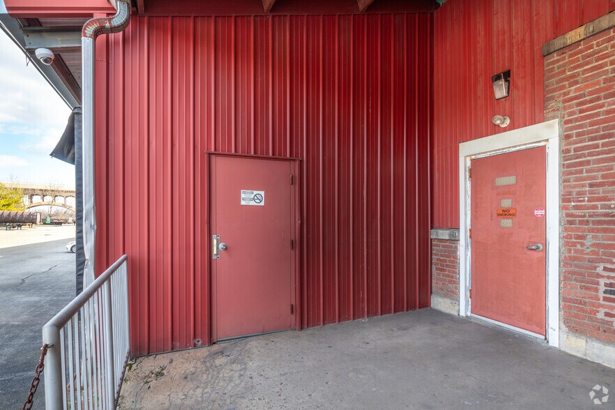 More Photos Of 635 S 10th St, Allentown Warehouse For Lease