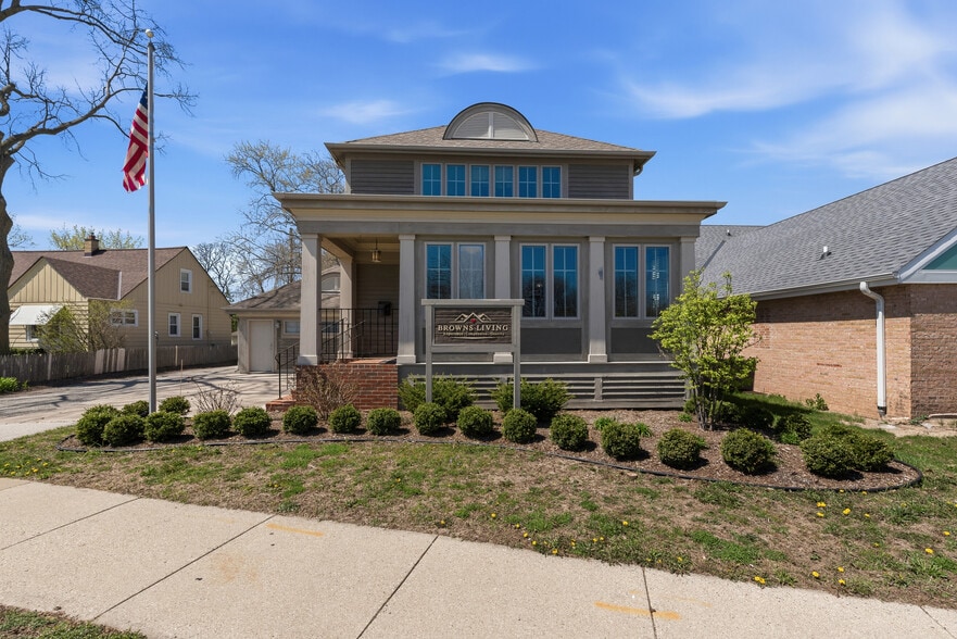 Primary Photo Of 6165 N Green Bay Ave, Glendale Office For Sale