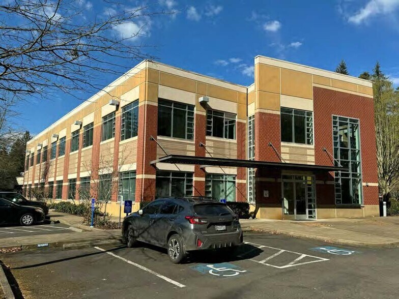 More Photos Of 7420 SW Bridgeport Rd, Tigard Office For Sale
