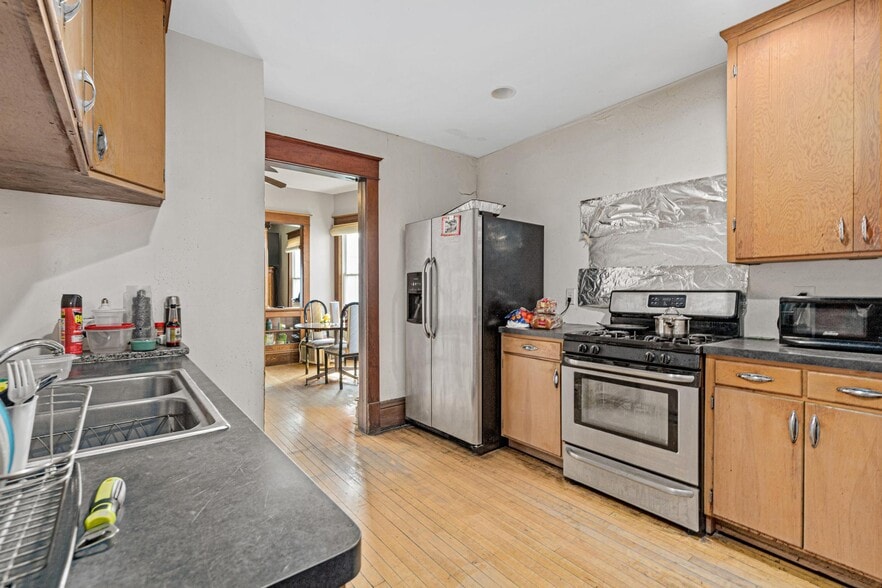 More Photos Of 3024 Chicago Ave, Minneapolis Apartments For Sale