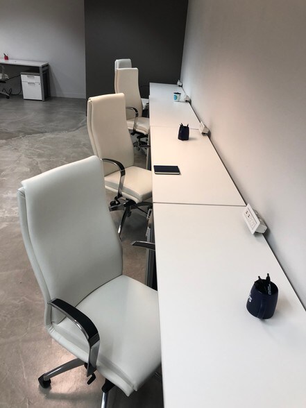More Photos Of 4040 Broadway St, San Antonio Coworking Space
