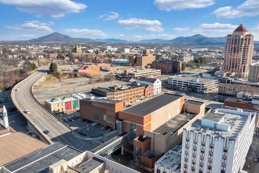 More Photos Of 120 Salem Ave SW, Roanoke Warehouse For Lease