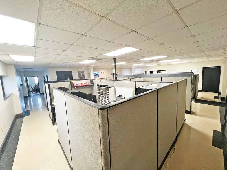 More Photos Of 3567 Meeting Street Rd, North Charleston Unknown For Lease