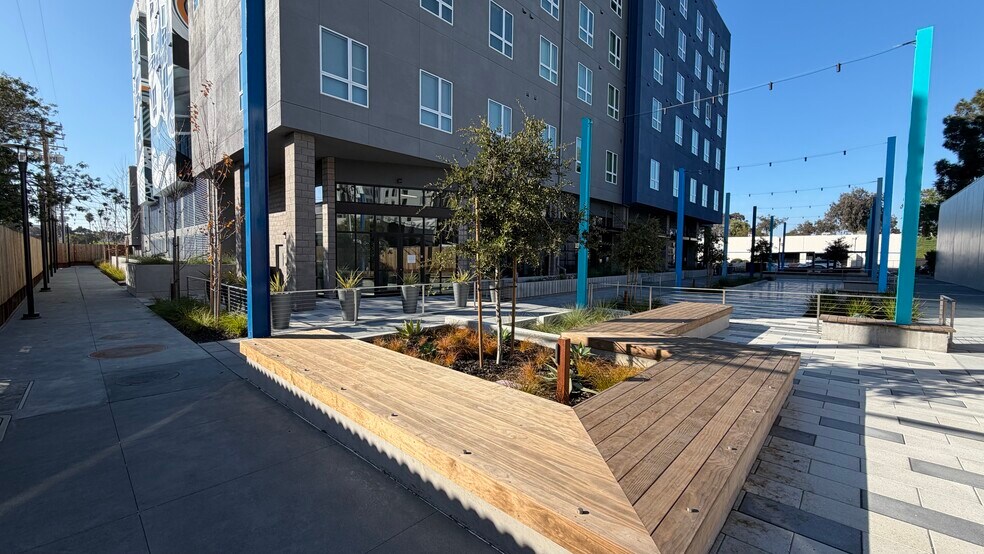 More Photos Of 2310 Calle del Mundo, Santa Clara Apartments For Lease