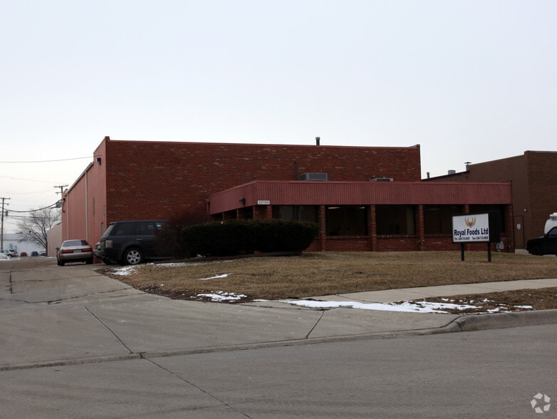 Primary Photo Of 32150 Howard Ave, Madison Heights Warehouse For Lease